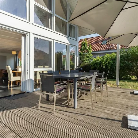 Fh W9 Mit Terrasse, Kamin & Wallbox Röbel